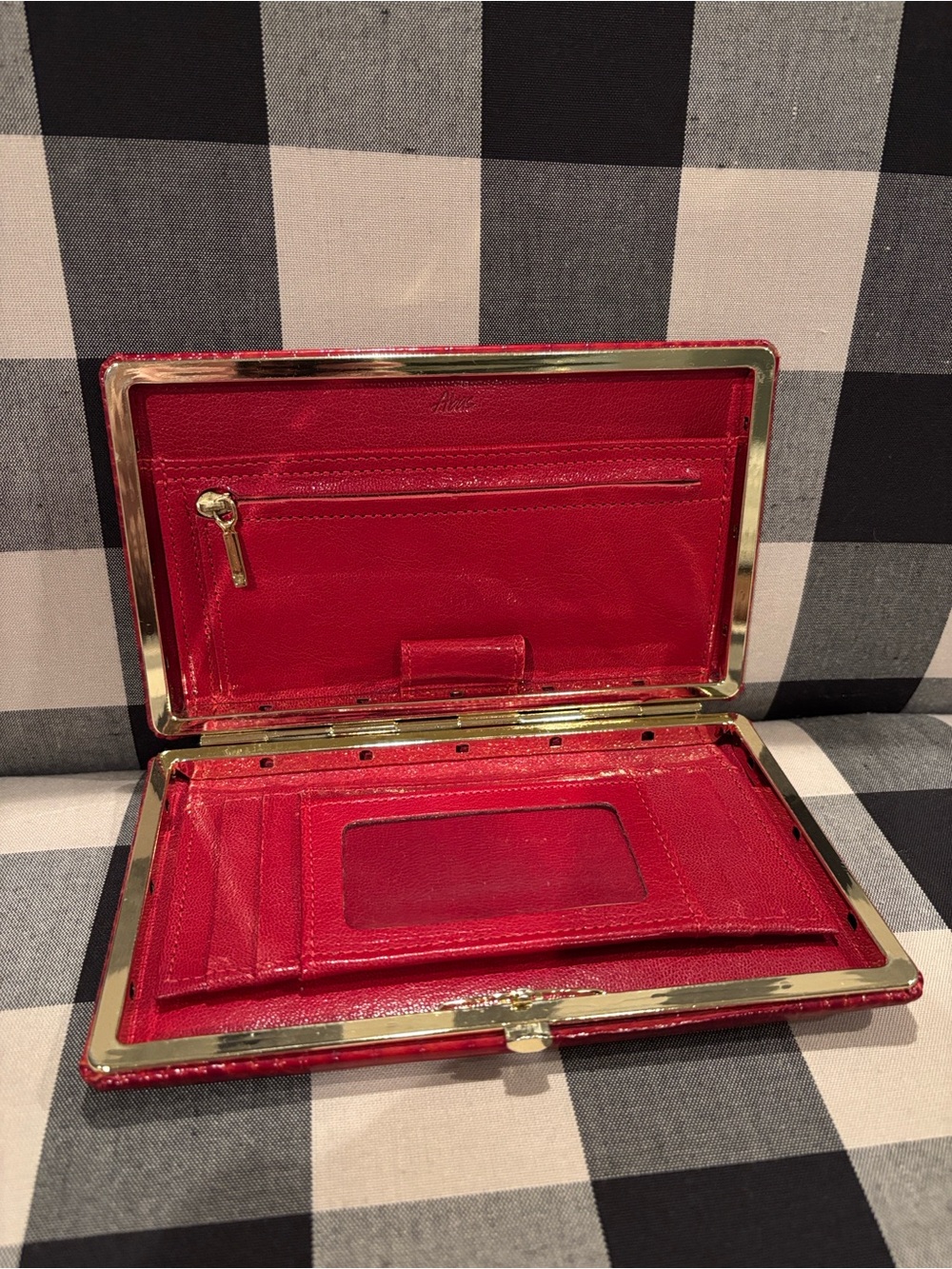 Abas Red Croc-Embossed Wristlet Clutch - Picture 5 of 5